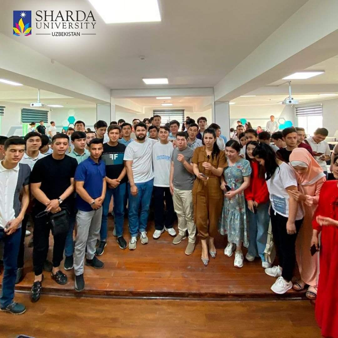 Meeting between students and influencers on 13th May 2022